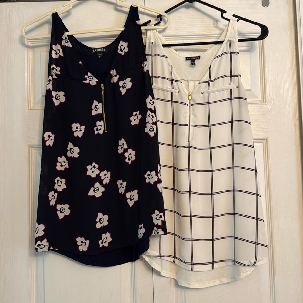 Women’s Express Zip Up Tanks Size Medium